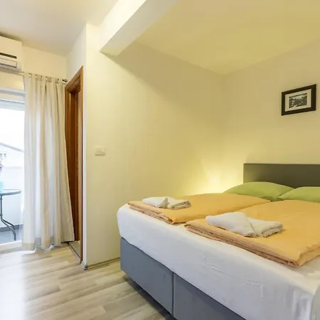Katavic Apartment *